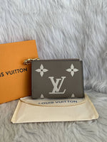 Louis_Vuitton_Lisa_Beige_Flap_Wallet_With_OriginalBox_DustCover_Booklet_Highend