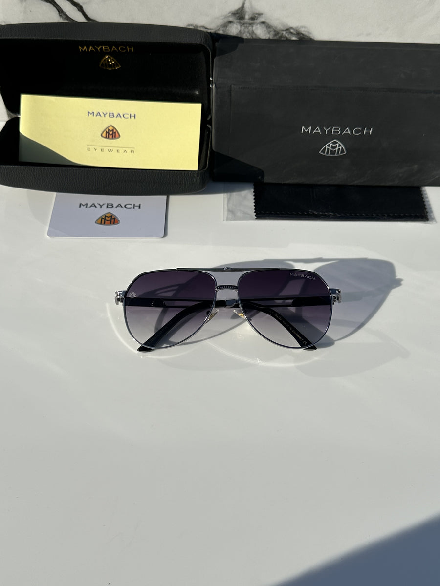 Maybach_72318_silver_black