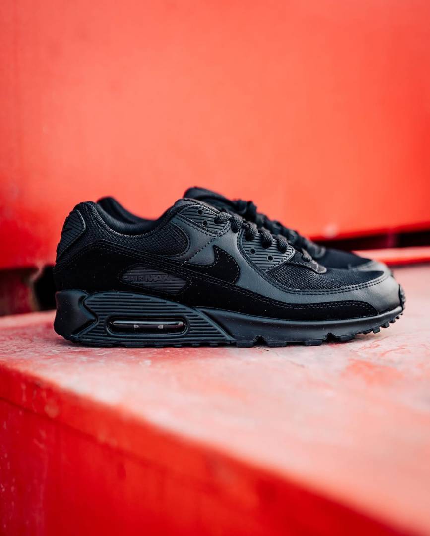 Nike AirMax 90 All Black