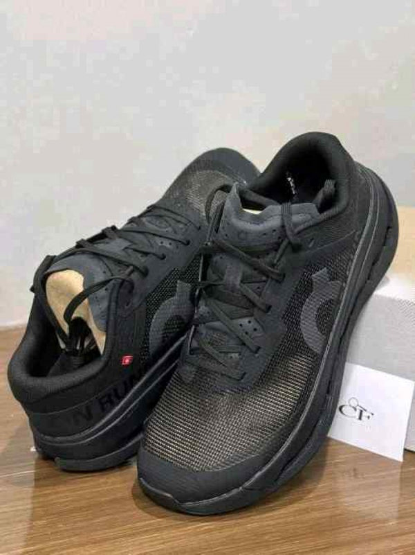 On Cloudultra 3 Black 2544