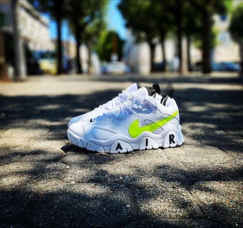 Nike Air Barrage Low Volt