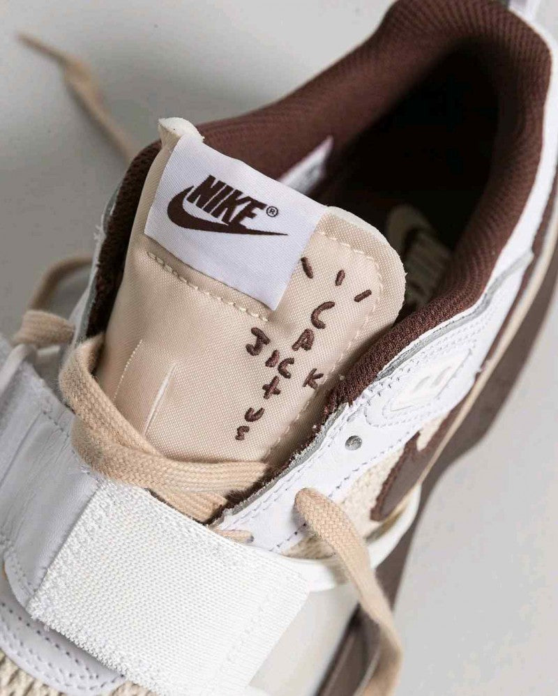 Nike Zoom Field Jaxx Travis Scott Light Chocolate
