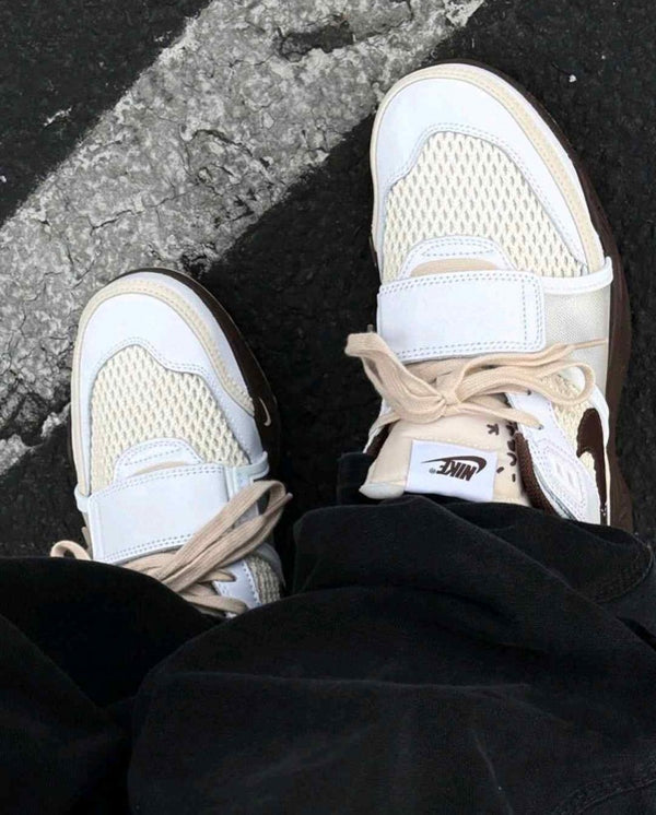 Nike Zoom Field Jaxx Travis Scott Light Chocolate