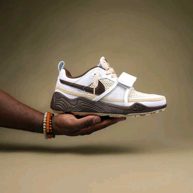 Nike Zoom Field Jaxx Travis Scott Light Chocolate