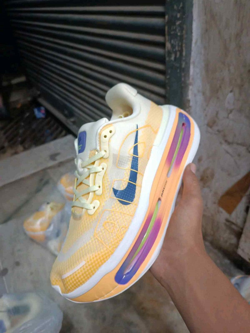 Nike Airmax Vomero Premium Athletic Multi Orange