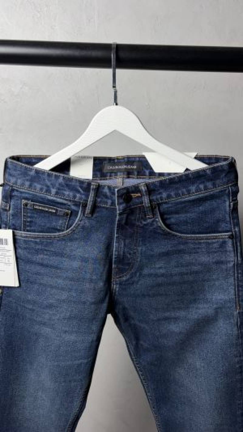 Calvin Kline Straight Fit Jeans 1203