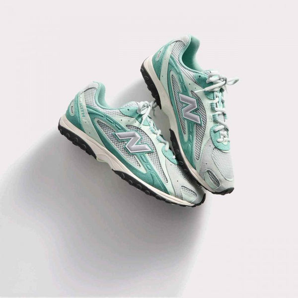 New balencee 204L KITH GREEN SILVER