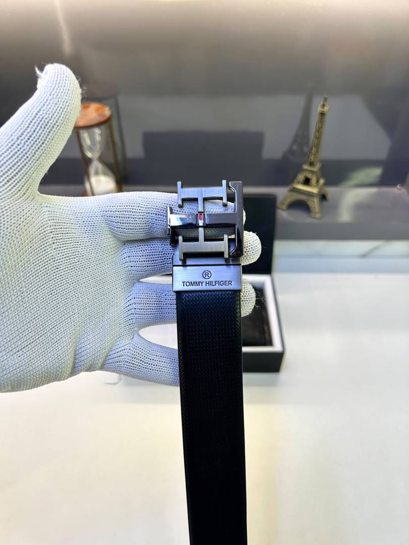 Tommy Hilfigar Black Wallet & Belt Combo Fa 722