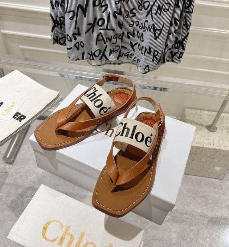 Chloe Woody Thong Sandal With Original Box & Dust Cover