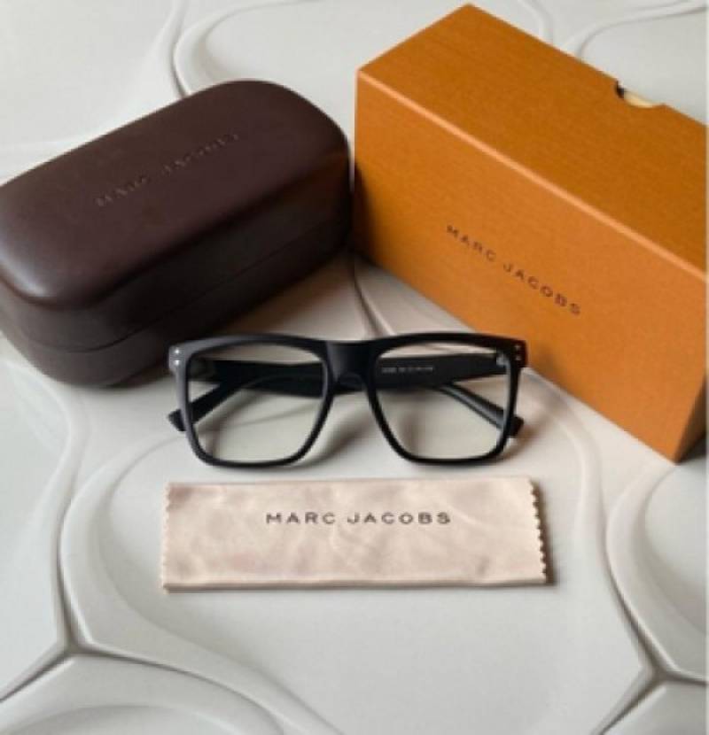 Marc Jacobs 6300 black Plano