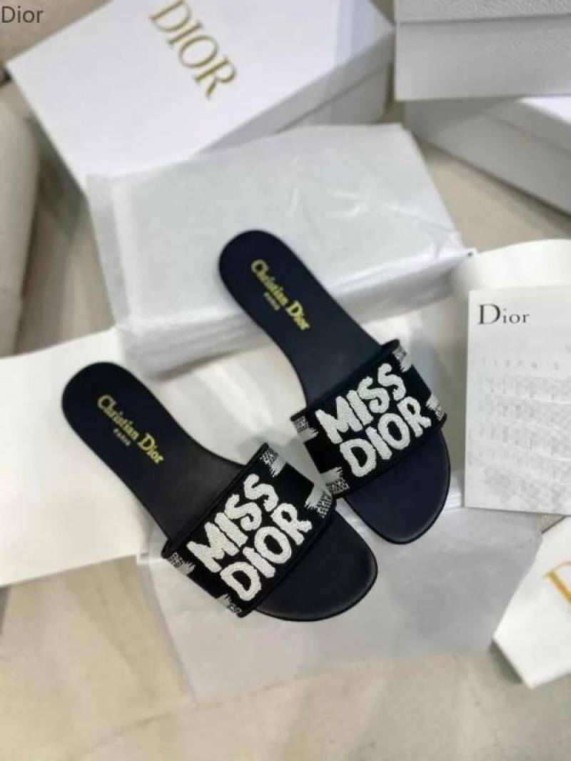 Miss Dioor Premium Quality Dway Slide With OG Box & Carry Bag (Black - 1057)