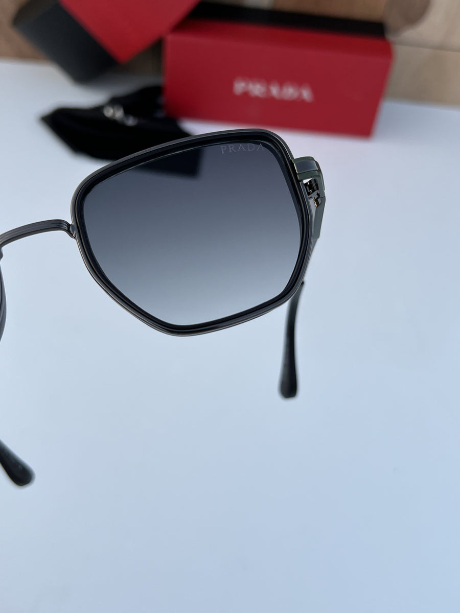 Prada_400_green_shaded