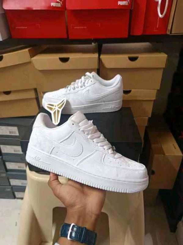 Airforce Kobe bryant 1 Low tripple white 590