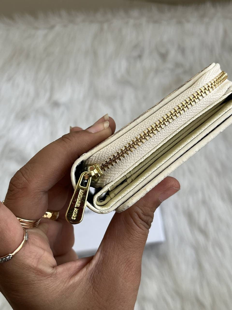 Michael Kors_118_Mini_Trifold_Zippy_Wallet_With_OriginalBox