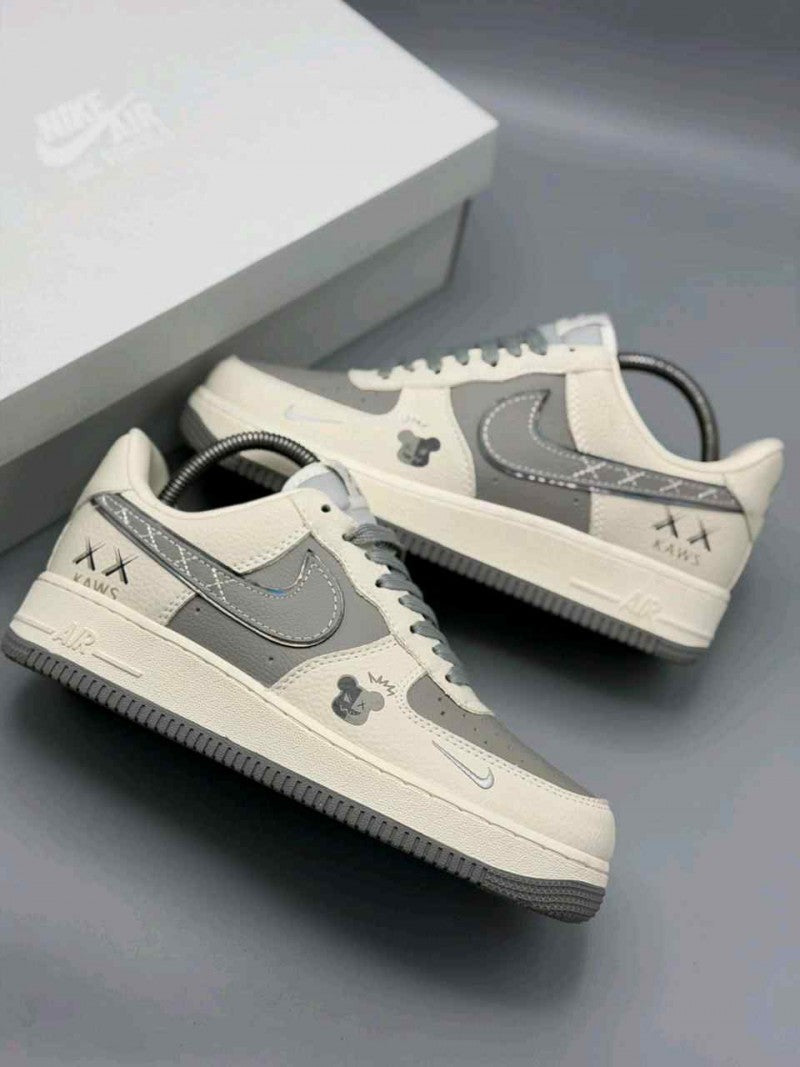 Nike AirForce 1 low x Kaws