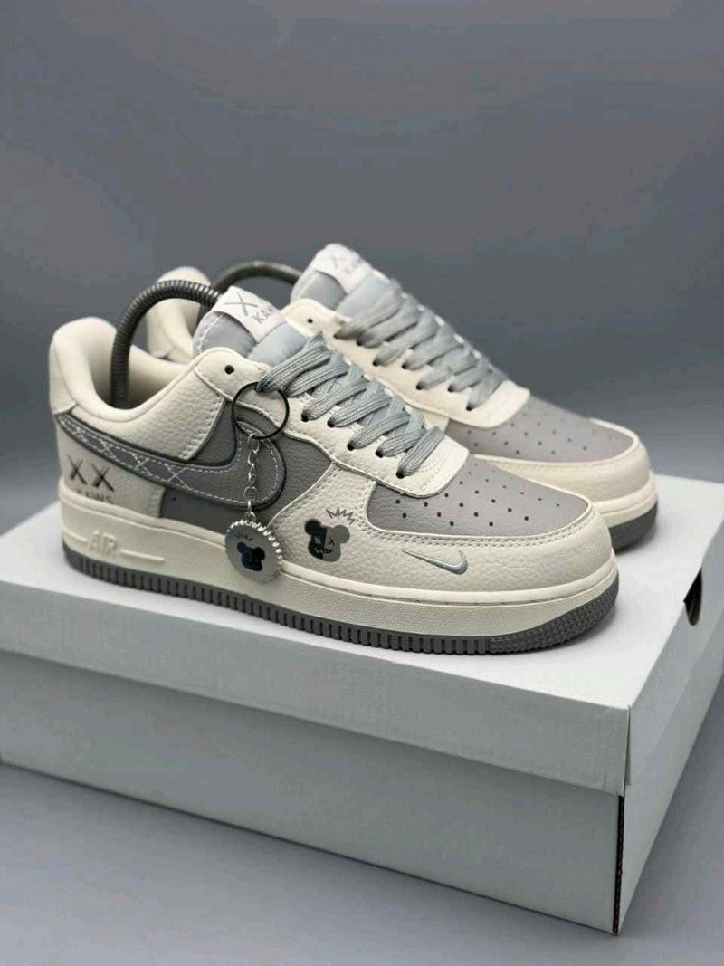 Nike AirForce 1 low x Kaws