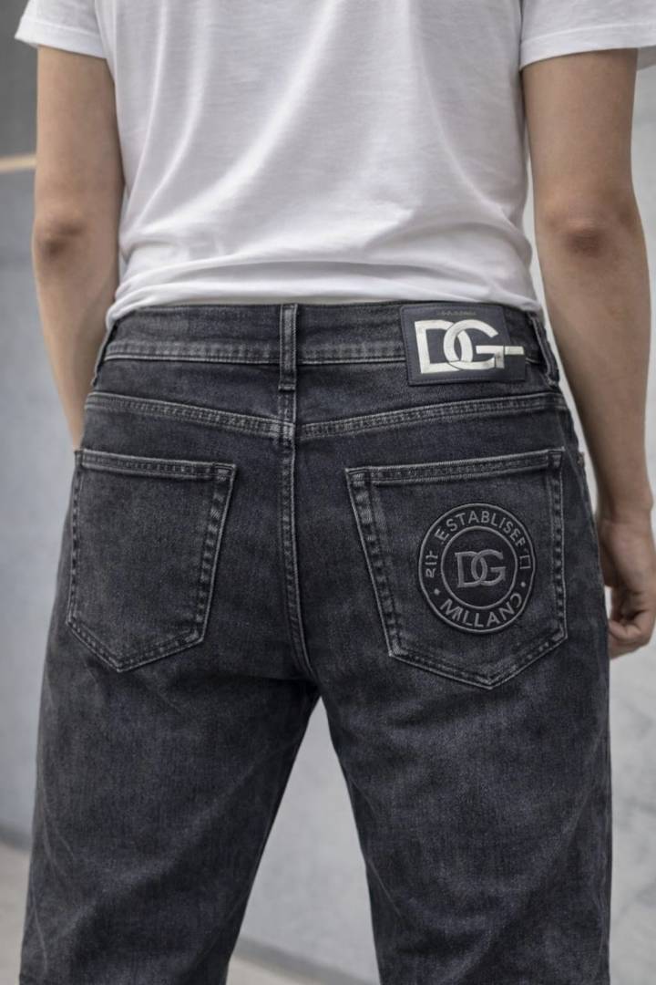 Dolce and gabban a grey shade straight fit premium imported stretchable lycra fabric denim with emboss logo 3684