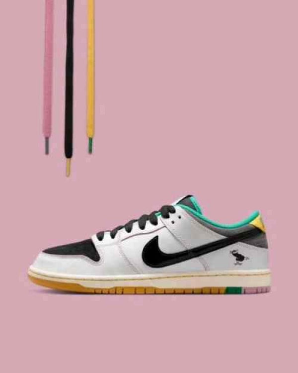 Nike Sb Dunk Low Pro X CSEF White and black