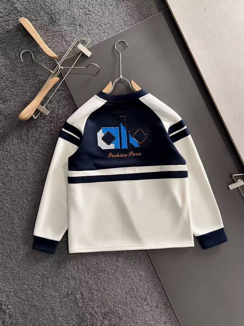 ALO IMPORTED SWEATSHIRT STORE ARTICLE NAVY AND CREAM
