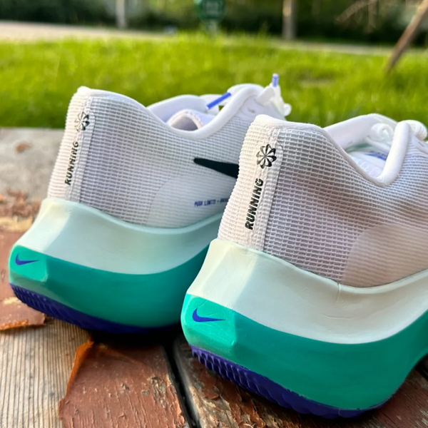 Nike Zoom Fly 5 Barely sky blue