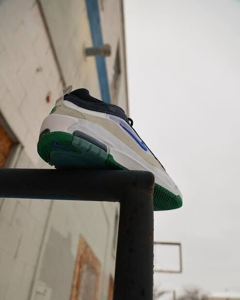 Nike sb air max ishod white green