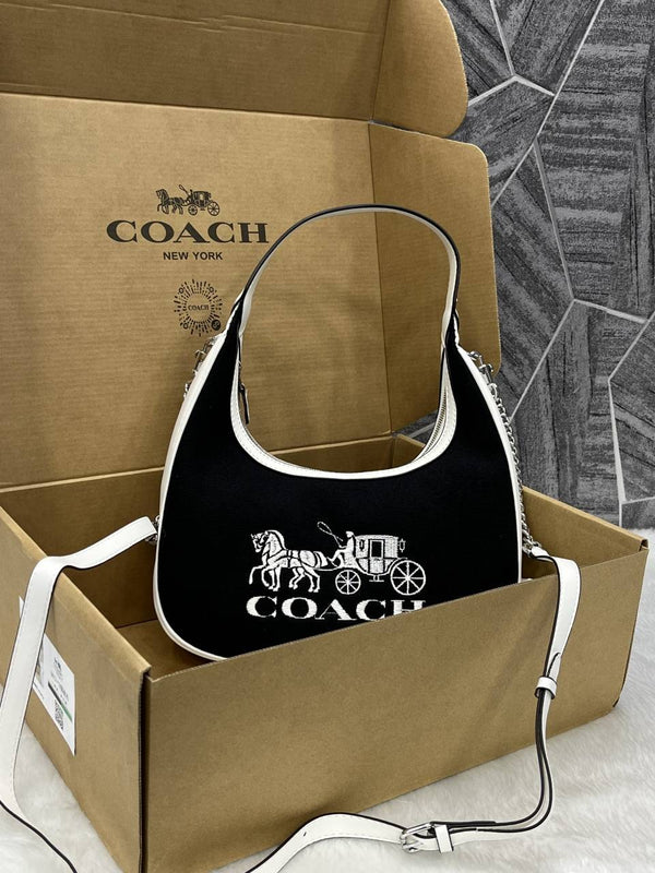 Coach_Carmen_Hobo_Highend_ShoulderBag_With_Originalbox_DustCover