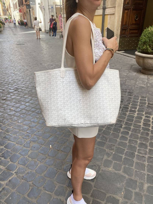 Goyard_Artios_GM_White_Tote_WithWallet_Dustcover