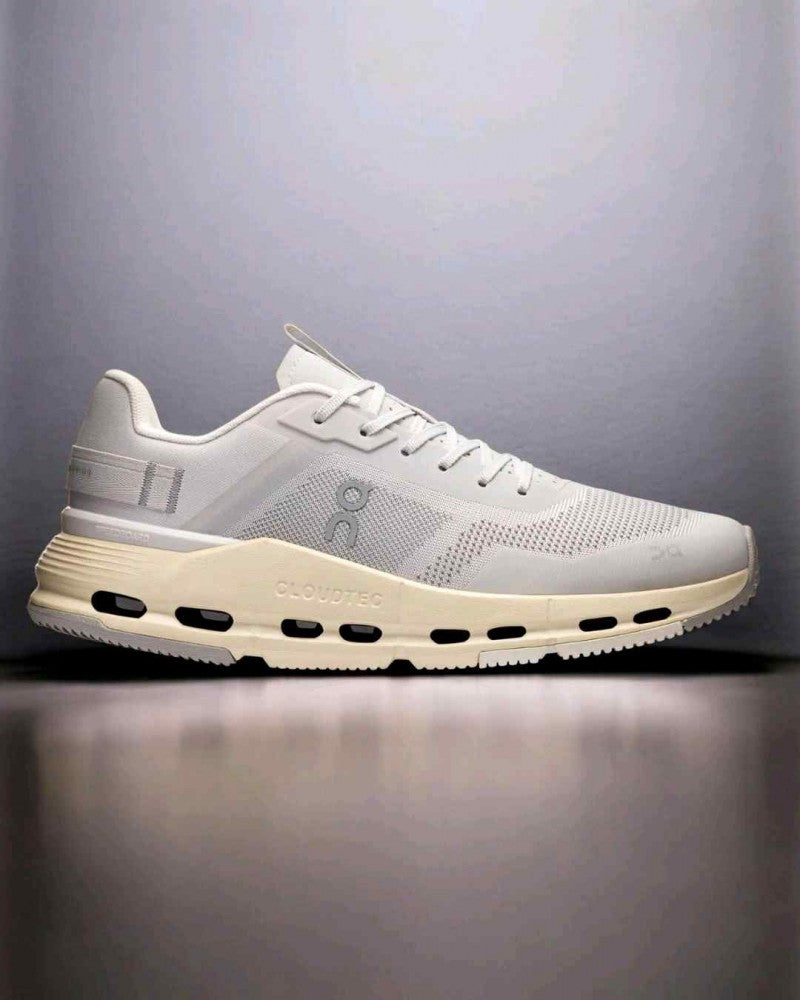 On Running CloudNova Form 2 TT Wolf Cream 996