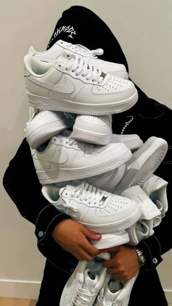 Airforce 1 low short white leather with accessories