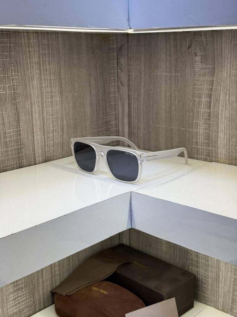 Tom forr 0231 White Black
