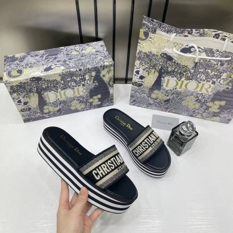 Dior_Riviera_Dway_Platform_Raffia_Slides_For_Women_With_OG_Box_And_Carry_Bag_Black_5099-10