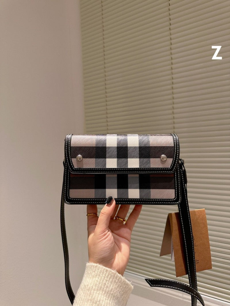 Burberry_Oscar_Small_Crossbody_Bag_With_Box