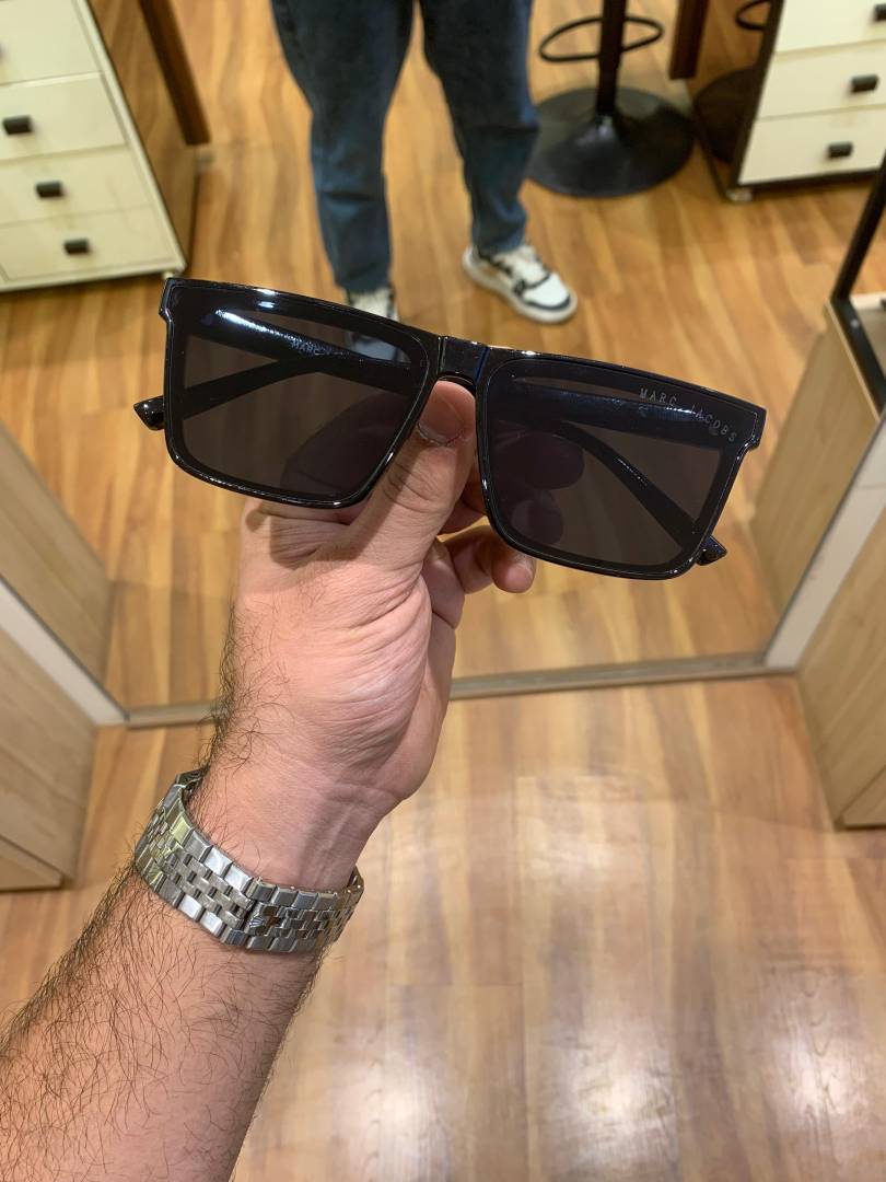 marc jacobs squre full black