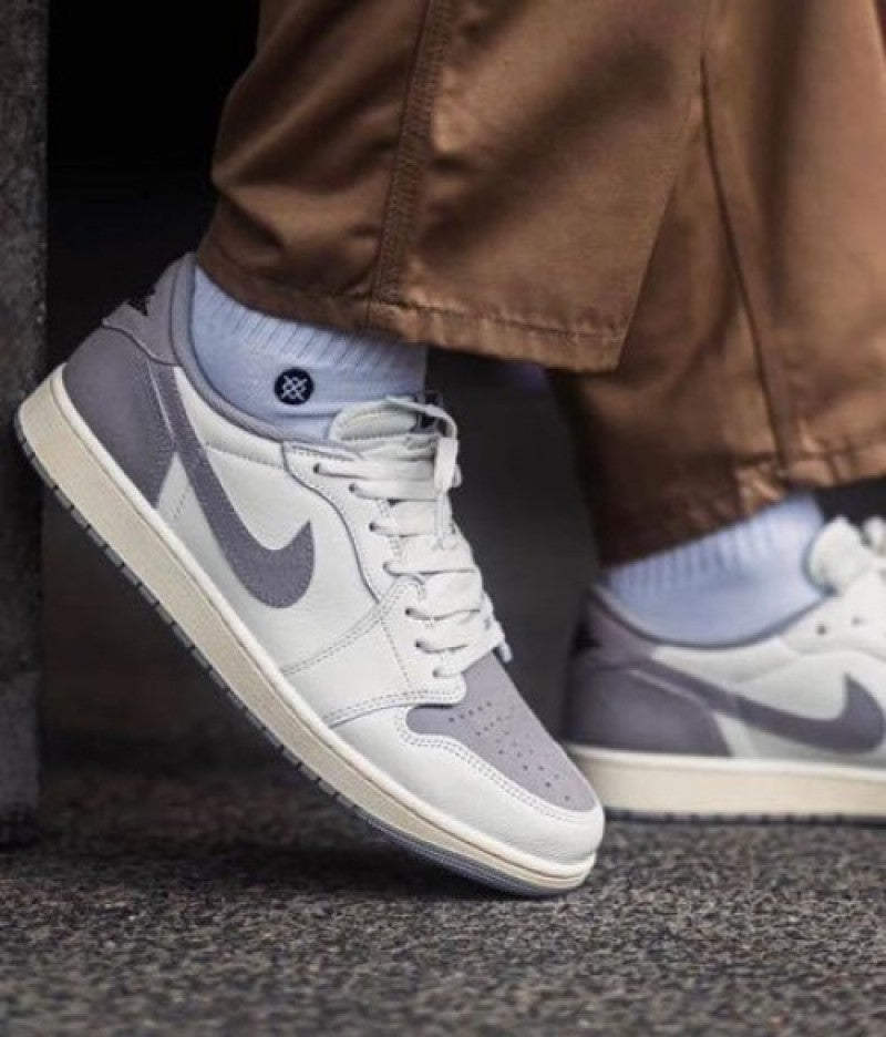 Nike AIR JORDAN 1 LOW ATMOSPHERE GREY