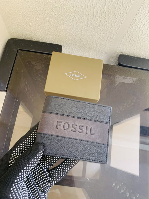 11 FOSIL PREMIUM QUALITY WALLET WITH BOX