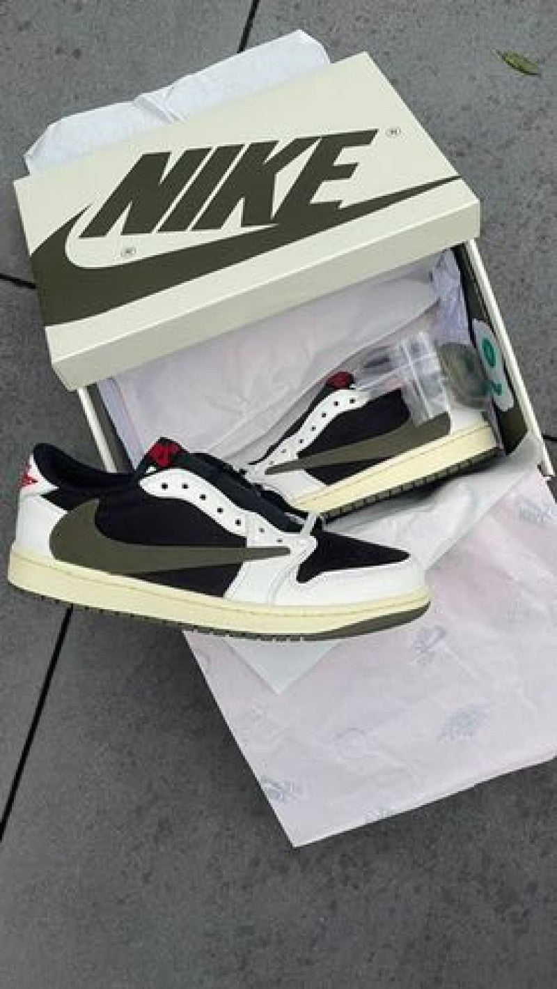 Nike AIR JORDAN 1 LOW X TRAVIS SCOTT OLIVE SEMI UA