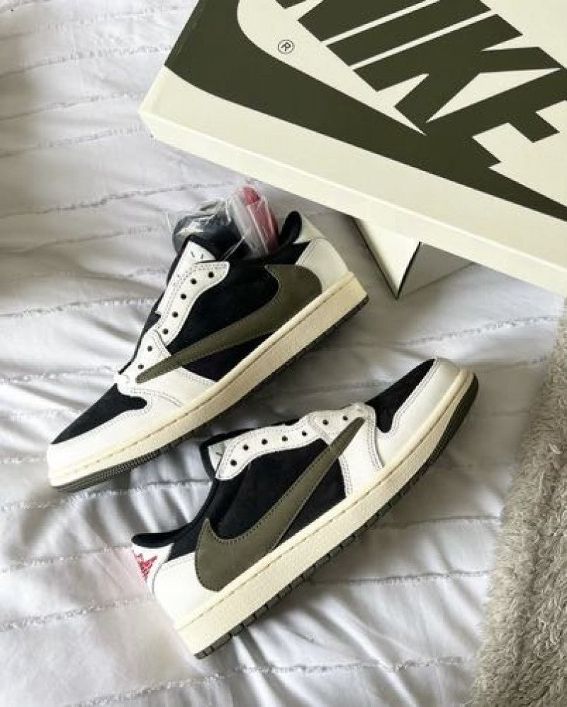 Nike AIR JORDAN 1 LOW X TRAVIS SCOTT OLIVE SEMI UA