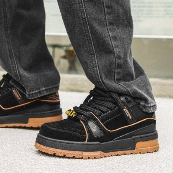 Lv trainer maxi black gum