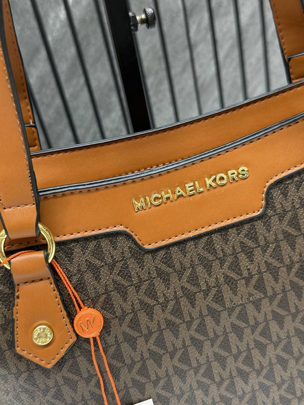 Michael Kors Jet Set Medium Tote With OriginalBox & DustCover