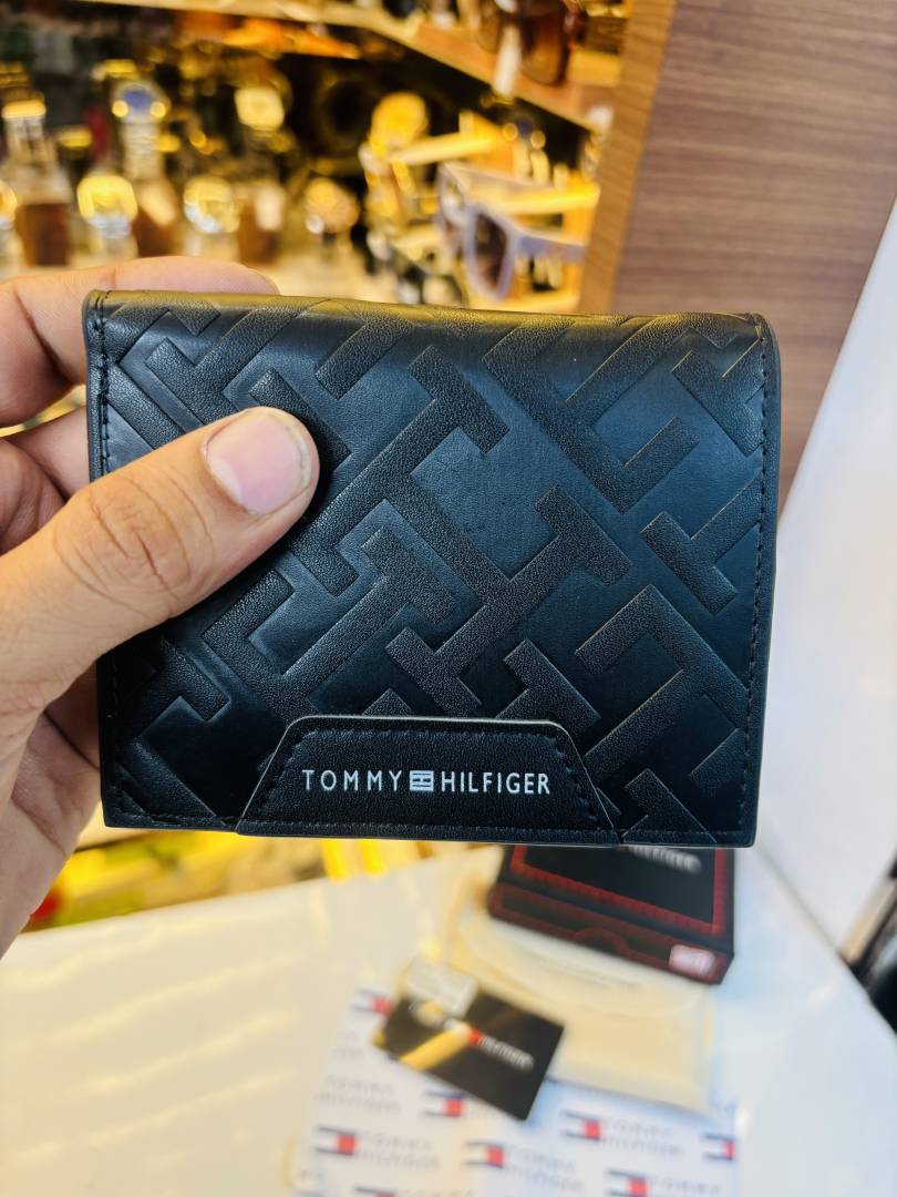 103 TOMMY HILFIGAR PREMIUM QUALITY WALLET