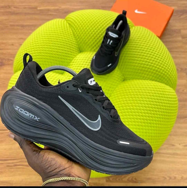 Nike Zoom Vomero Plus Black