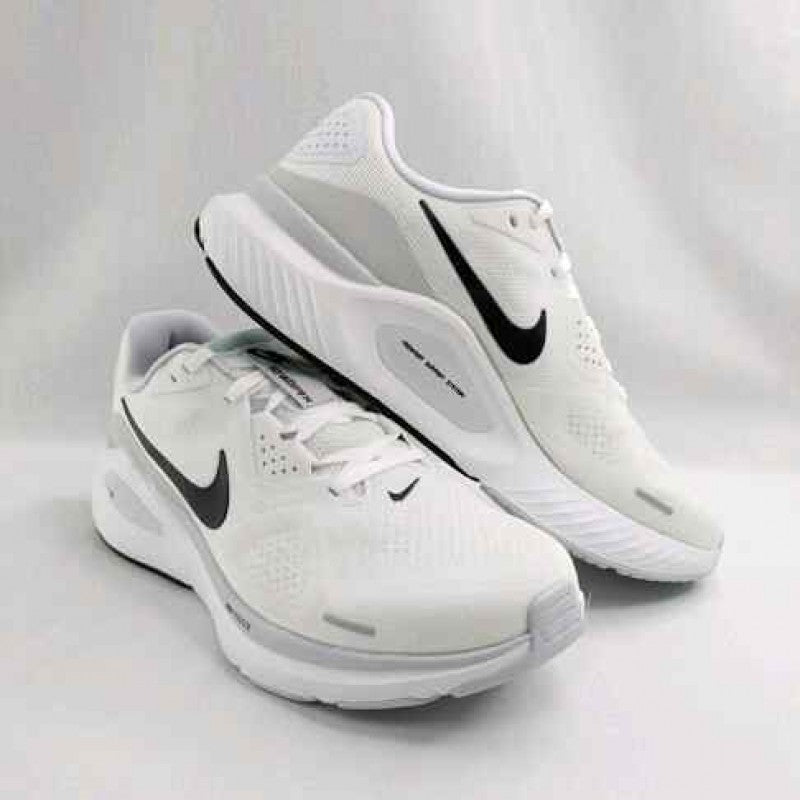 Nike Structure 26 black white 415