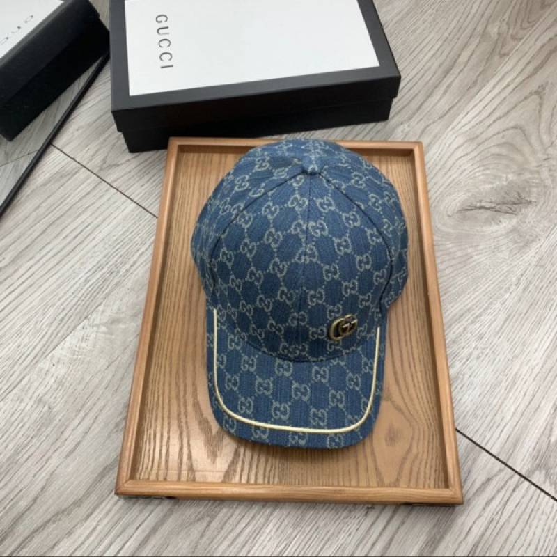 Gucci_GG_Off_The_Grid_Premium_Unisex_Cap