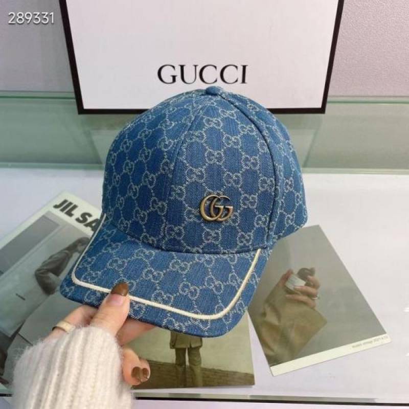 Gucci_GG_Off_The_Grid_Premium_Unisex_Cap