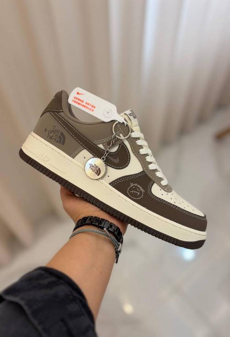Nike Airforce 1 The North Fase_Mocha