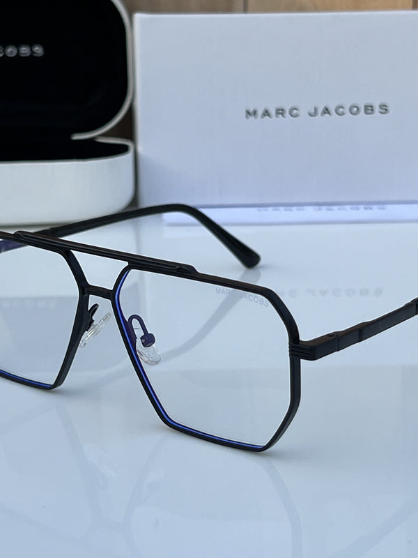 Marc_jacobs_510_black_plano