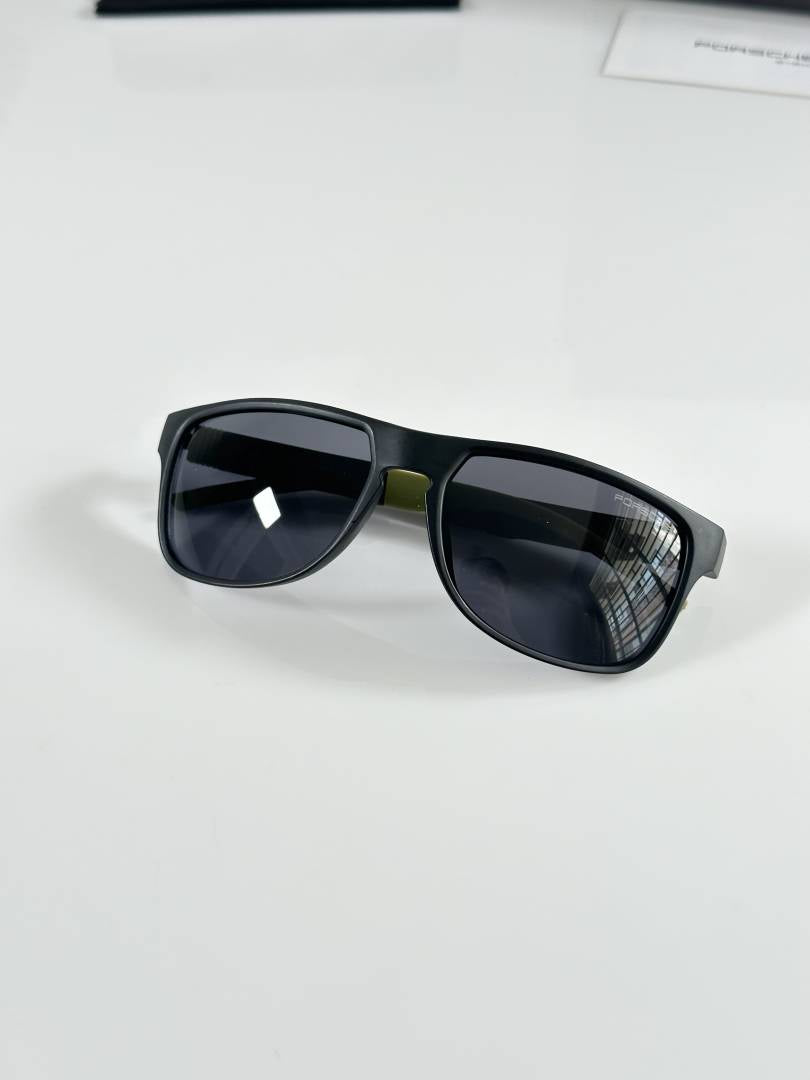 Porsche 004 Black
