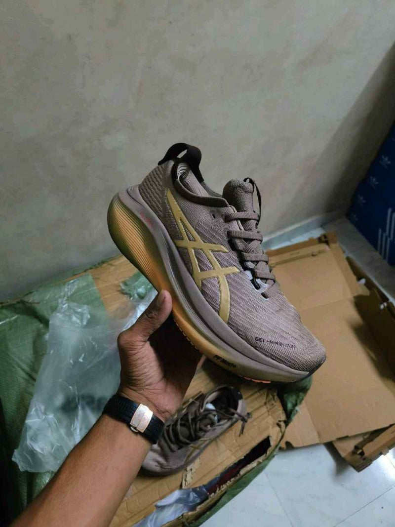 Asics_Gel-nimbus_27_Luxe