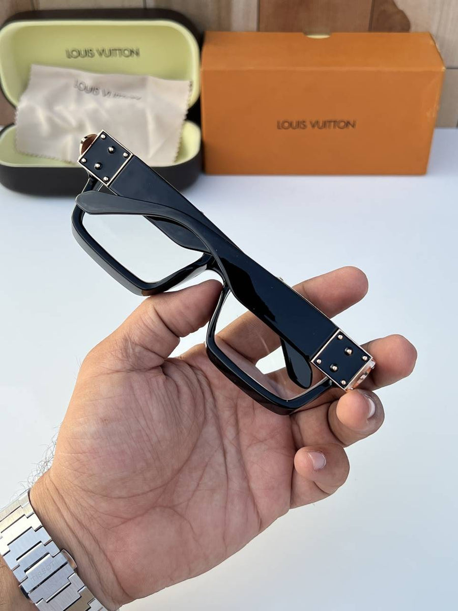 Louis Vuitton_millionaire_black_plano