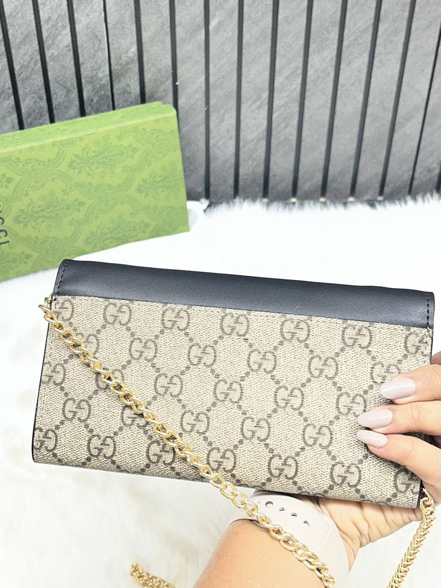 Gucci_72_Padlock_Chainwallet_With_OriginalBox_DustCover
